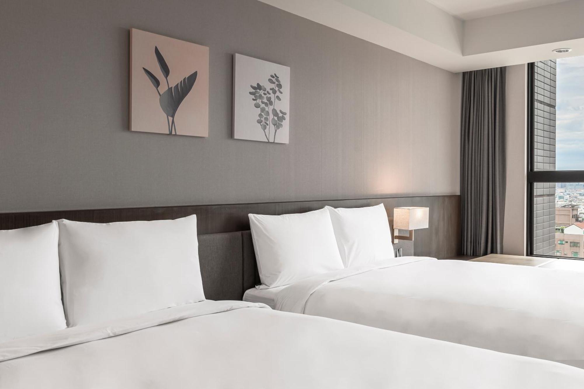 Lakeshore Hotel Тайнань Номер фото